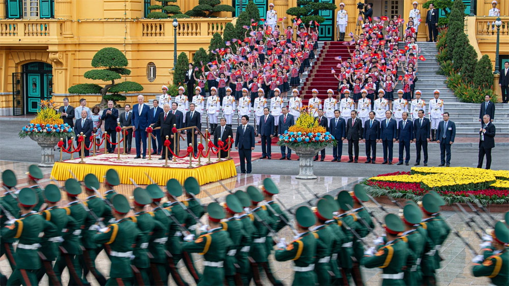 {keywords} {keywords}