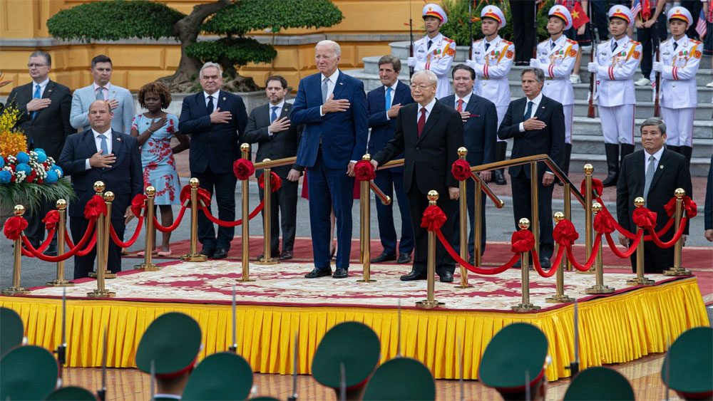 {keywords} {keywords}