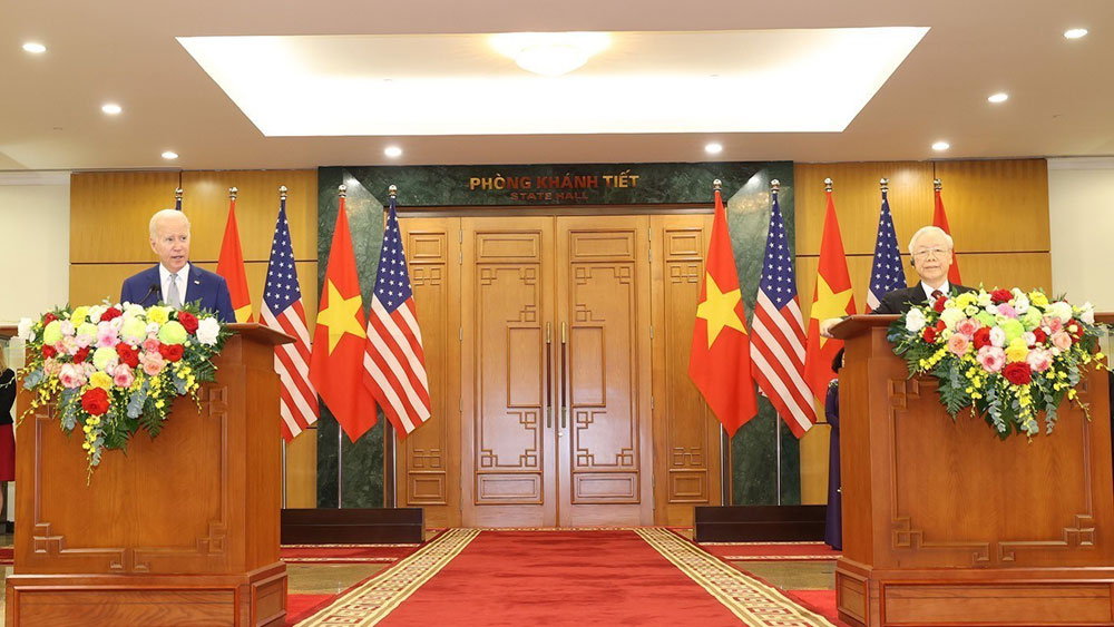 {keywords} {keywords}