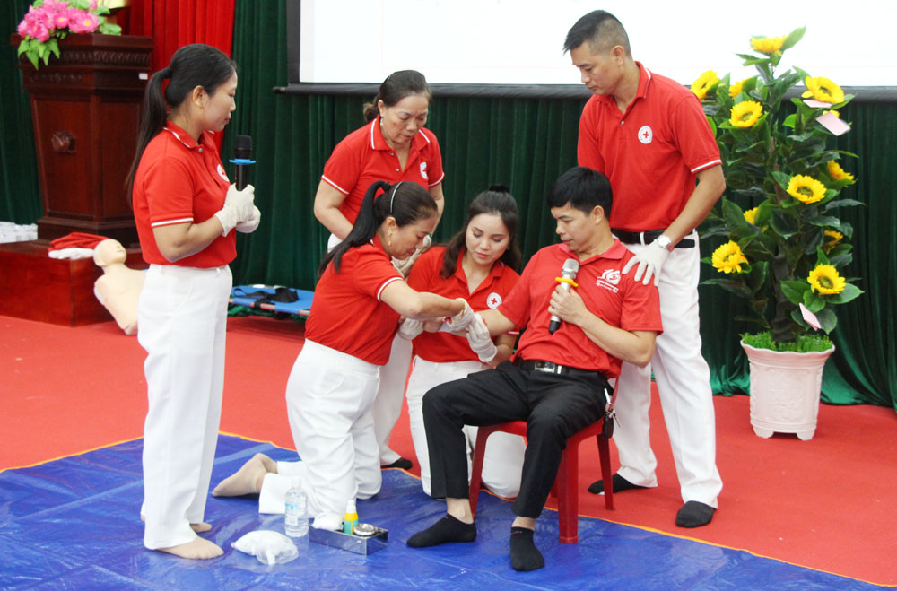 {keywords} {keywords}