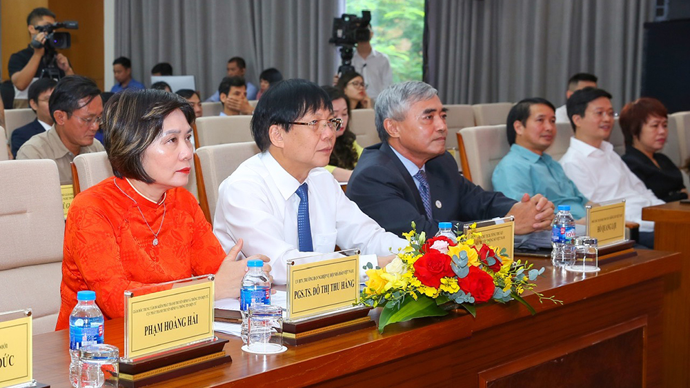 {keywords} {keywords}