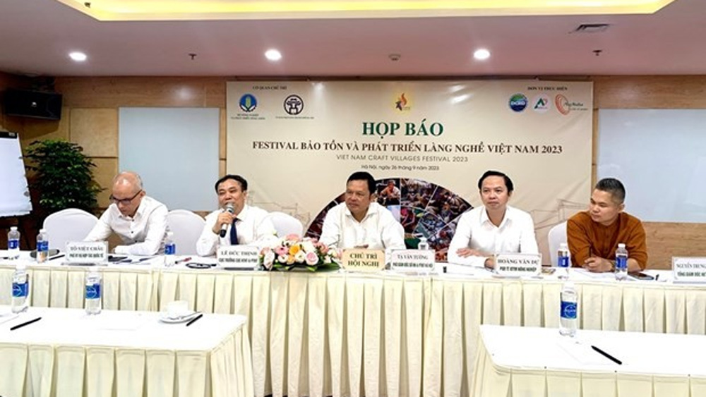 Festival preserves values of Vietnamese craft villages