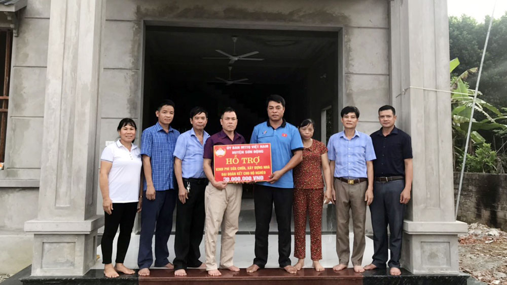 Cùng người nghèo xây giấc mơ an cư