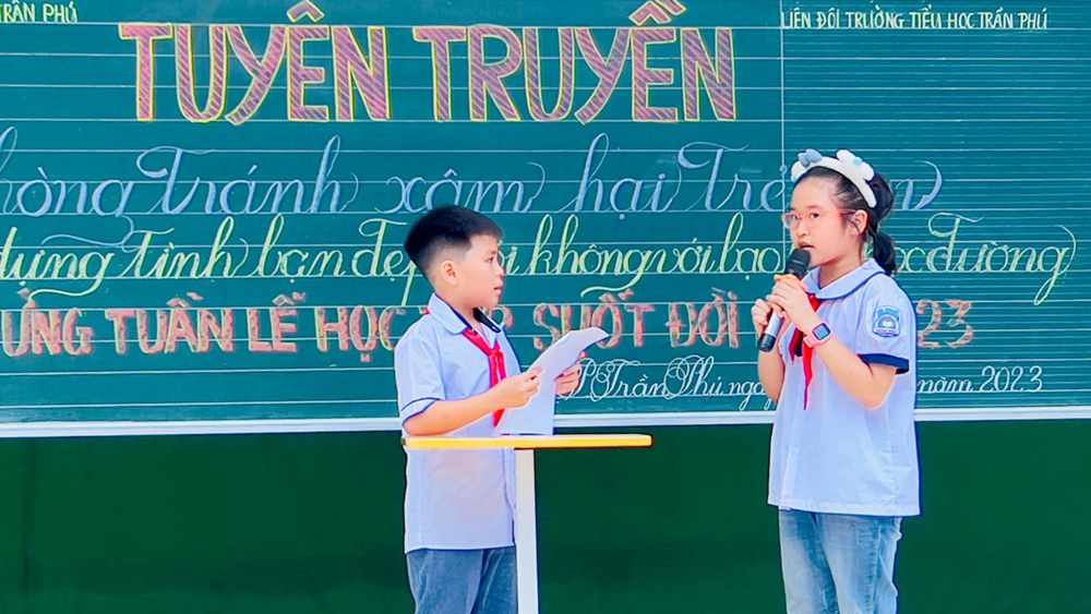 Quan tâm giáo dục giới tính cho học sinh