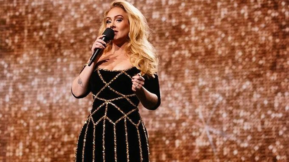 Vietnamese designer takes 200 hours to make dress for Adele