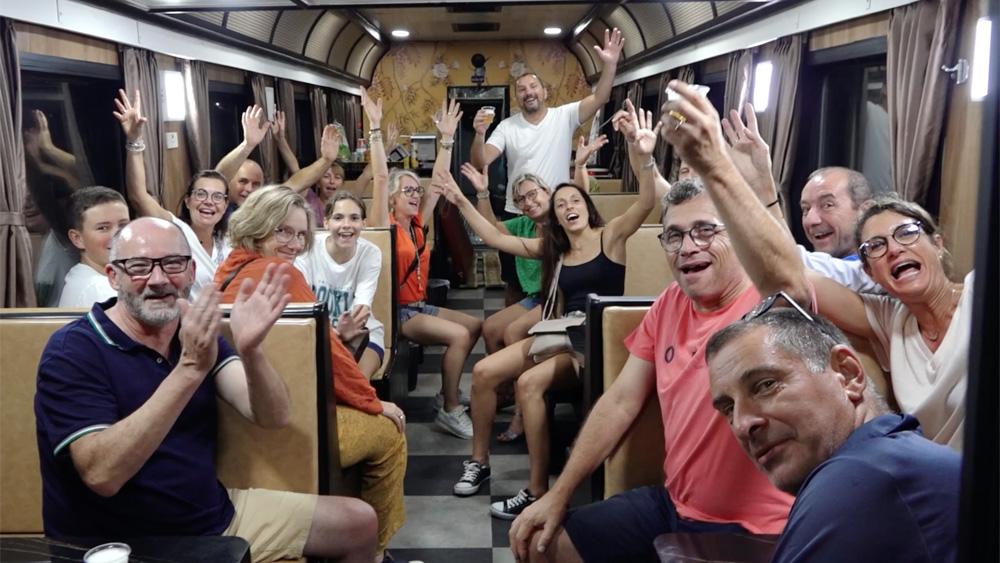 Hanoi to Da Nang high-quality train impresses foreigners