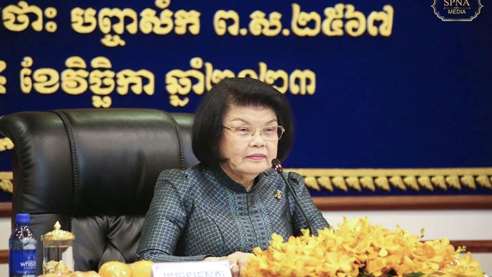 {keywords} {keywords}