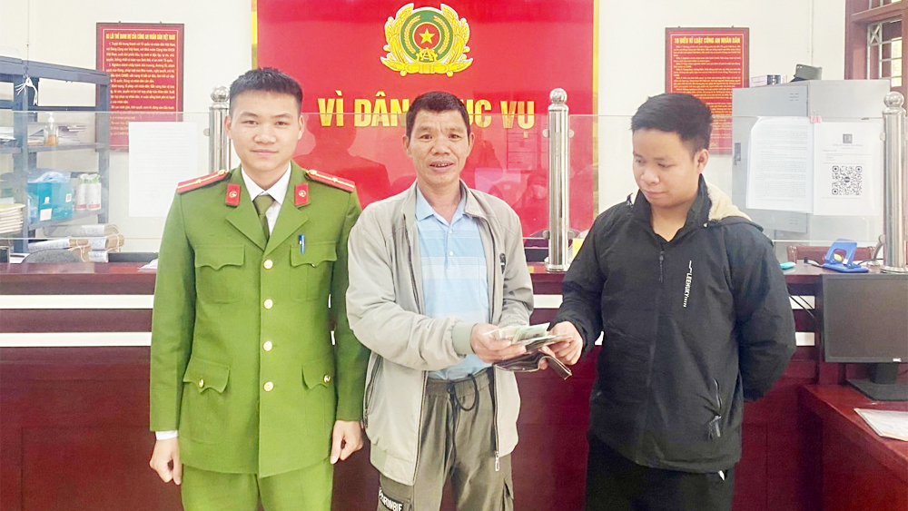 Sơn Động: Trả lại hơn 10 triệu đồng cho người đánh rơi