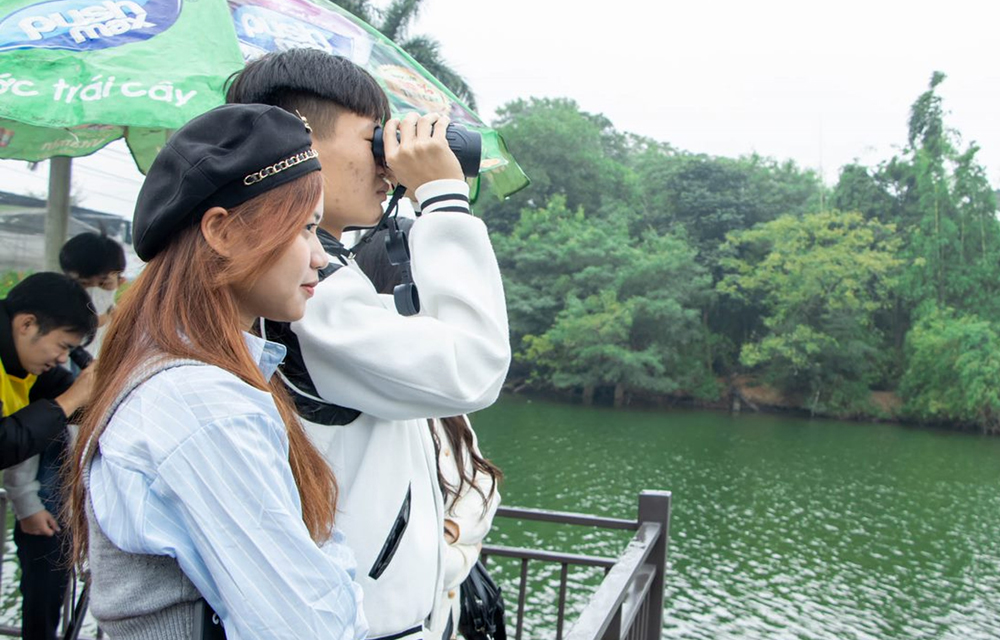 {keywords} {keywords}