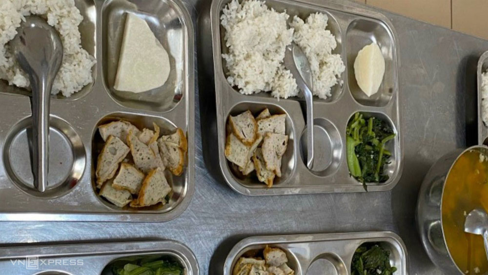 Thanh Hóa: Hơn 50 học sinh nghi ngộ độc sau bữa ăn ở trường