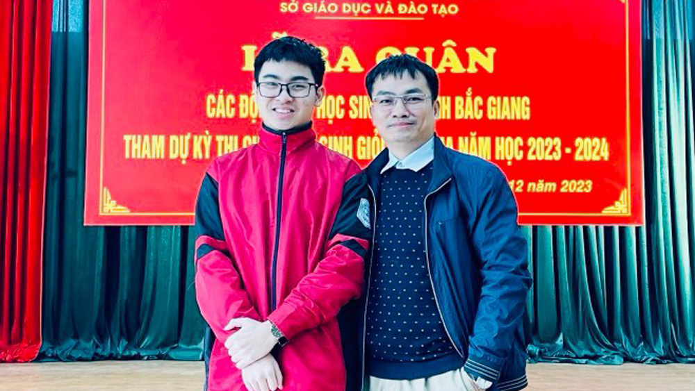 Cậu học trò lớp 10 giành giải Nhì học sinh giỏi quốc gia môn Tiếng Anh