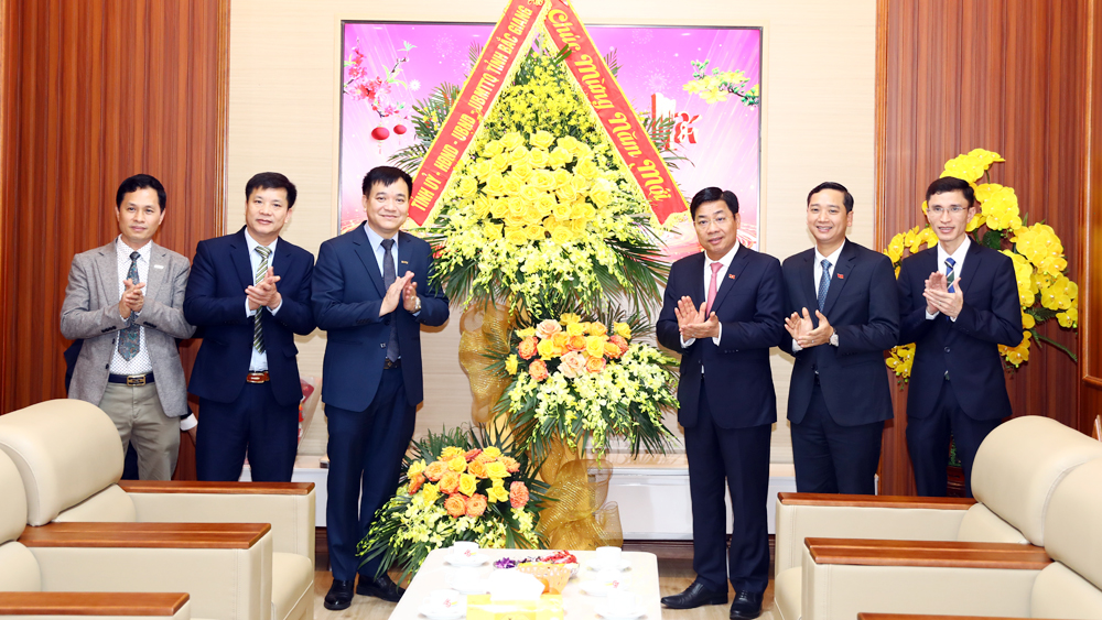 {keywords} {keywords}