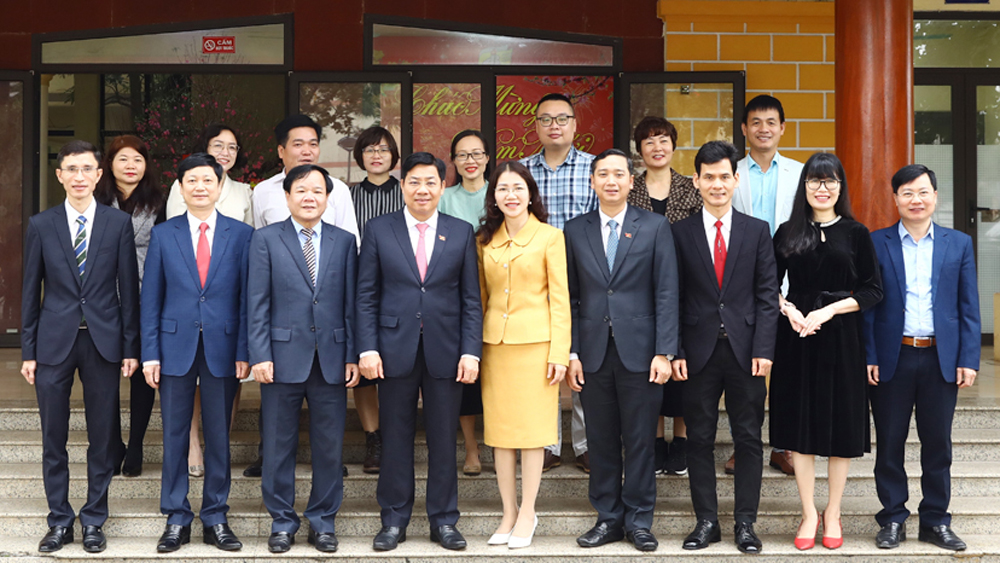 {keywords} {keywords}