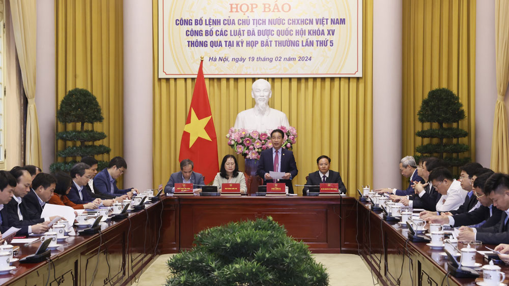 {keywords} {keywords}