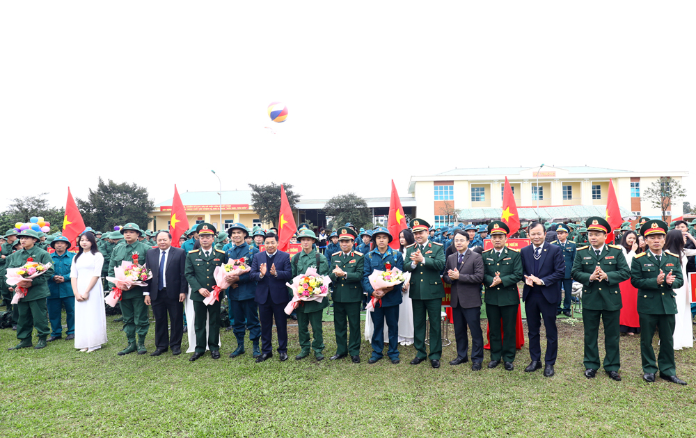 {keywords} {keywords}