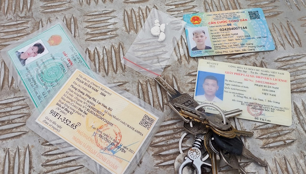 {keywords} {keywords}