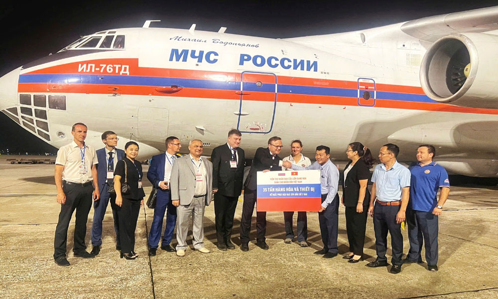 Nga viện trợ Việt Nam hơn 35 tấn hàng hóa khắc phục hậu quả bão số 3