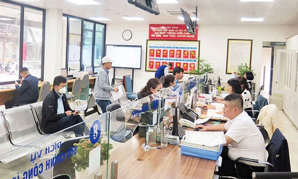 Bộ Chính trị chỉ thị tăng cường sự lãnh đạo của Ðảng đối với công tác giáo dục 