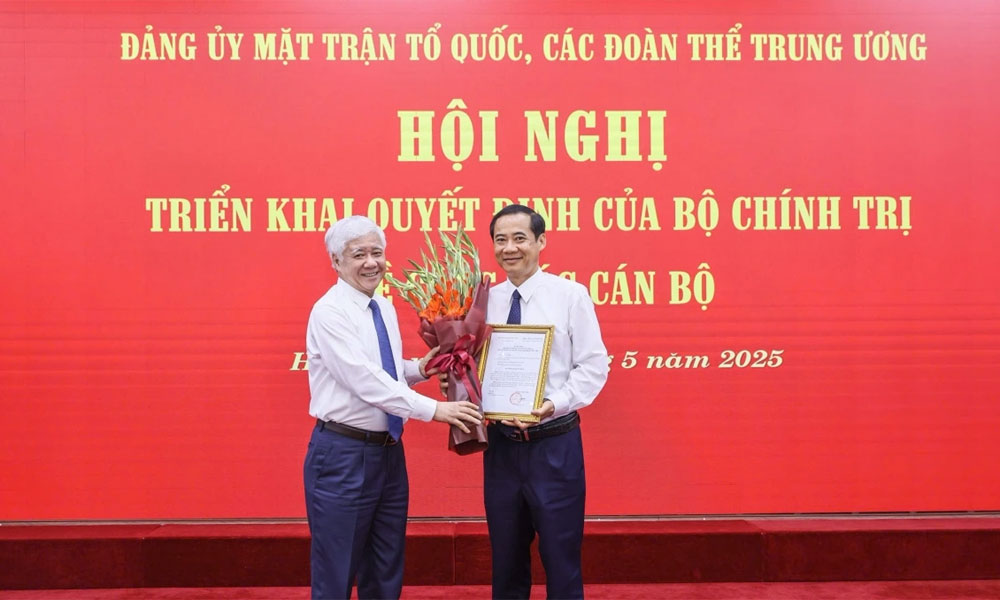 Đồng chí Nguyễn Thái Học giữ chức Phó Bí thư Đảng ủy MTTQ, các đoàn thể Trung ương