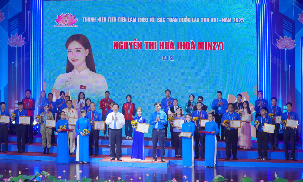 Lễ Tuyên dương Thanh niên tiên tiến làm theo lời Bác toàn quốc lần thứ VIII