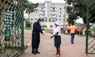 WHO cảnh báo khẩn cấp toàn cầu vì dịch Ebola bùng phát