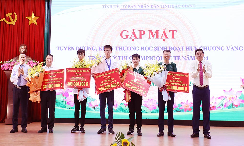 Đất ba sông gieo trồng nguyệt quế - Bài 1: Đường đến vinh quang