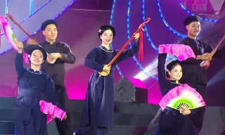 Đa dạng sắc màu văn hóa
