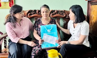 Hội Liên hiệp Phụ nữ tỉnh Bắc Ninh tri ân các gia đình người có công