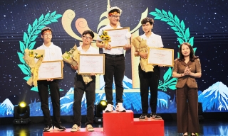 Thí sinh Nguyễn Trọng Hiếu giành ngôi Quán quân sân chơi “Đất học Kinh Bắc” 