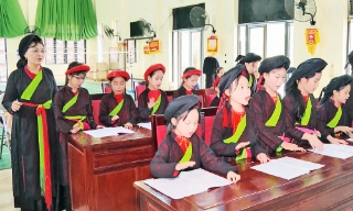 Rộn ràng quan họ măng non
