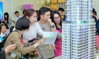 Người thu nhập trung bình "mắc kẹt" với giấc mơ mua nhà