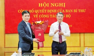 Ban Tổ chức Trung ương tổ chức hội nghị về công tác cán bộ