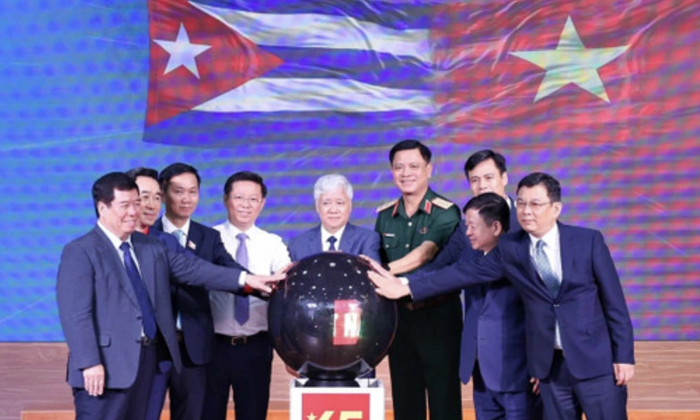  Sau 30 giờ, Chương trình ủng hộ nhân dân Cuba đã đạt 65 tỷ đồng