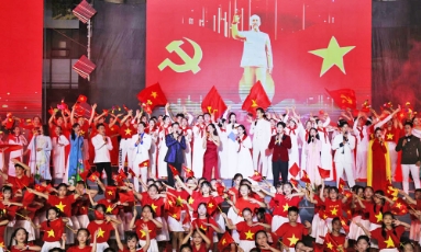 Bắc Ninh: Rực rỡ sắc màu chương trình nghệ thuật và pháo hoa mừng Quốc khánh 2/9