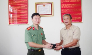 Thiếu tá Nguyễn Văn Sơn: Nhặt được của rơi, trả người đánh mất