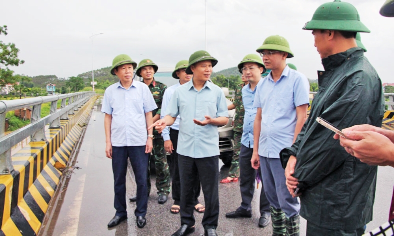  Phó Chủ tịch Thường trực UBND tỉnh Mai Sơn: Bảo đảm an toàn cho Nhân dân là nhiệm vụ hàng đầu