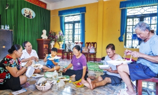 Bếp ăn 0 đồng ấm lòng đồng bào vùng lũ Bắc Ninh
