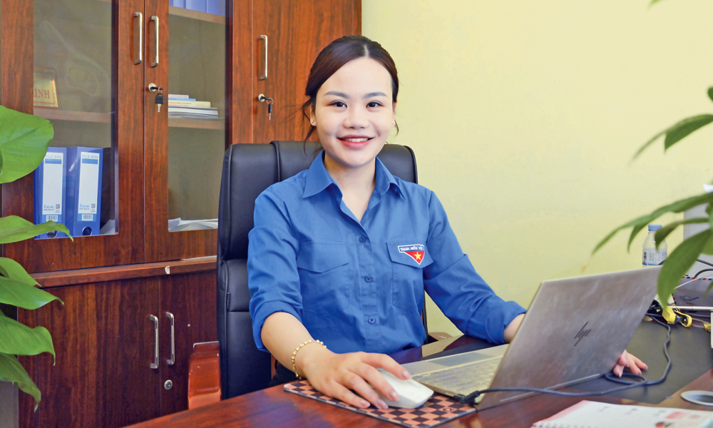  Cán bộ cơ sở “miệng nói, tay làm”