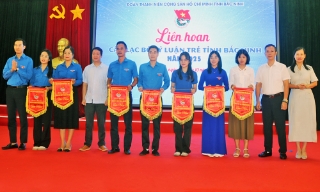 Trường Cao đẳng Công nghệ Việt - Hàn Bắc Giang đạt giải Nhất Liên hoan Câu lạc bộ Lý luận trẻ 