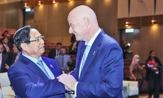 Chủ tịch FIFA muốn xây dựng Học viện Bóng đá FIFA tại Việt Nam