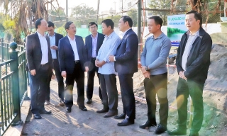 Chủ tịch UBND tỉnh Phạm Hoàng Sơn khảo sát mô hình xử lý nước thải tại phường Bắc Giang