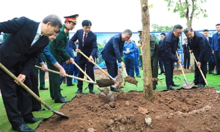 Tổng Bí thư Tô Lâm dự Lễ phát động “Tết trồng cây đời đời nhớ ơn Bác Hồ” tại Hà Nội