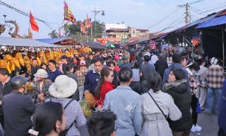 Độc đáo phiên chợ Viềng vùng Đồng bằng Bắc Bộ