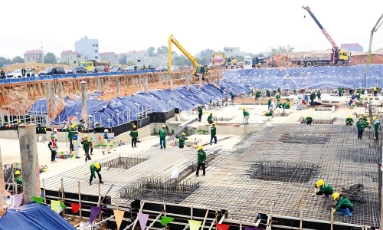  Trên những công trình trọng điểm: Nhiều mũi thi công "3 ca, 4 kíp"