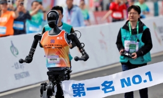 Vận động viên và robot sẽ so tài tại giải half marathon ở Trung Quốc