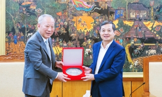 Chủ tịch UBND tỉnh Phạm Hoàng Sơn làm việc với Tập đoàn Xây dựng Tô Thương (Trung Quốc)