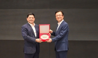 Bí thư Tỉnh ủy Nguyễn Hồng Thái và Đoàn công tác tỉnh Bắc Ninh thăm, làm việc với Tập đoàn Samsung (Hàn Quốc)