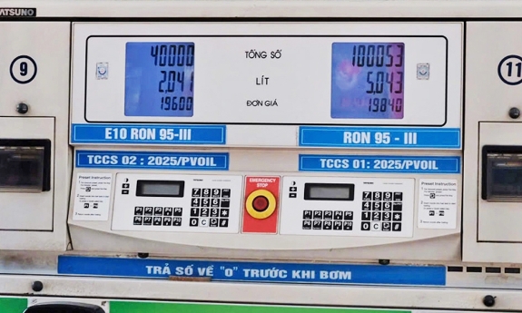 Petrolimex dừng bán xăng RON 95, chỉ bán xăng E10 từ 20/5