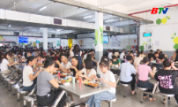 Tổ chức “Bữa cơm công đoàn” cho hơn 9.000 người lao động
