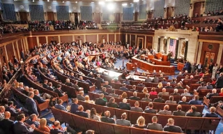 Hạ viện Mỹ thông qua nghị quyết kêu gọi ông Trump chấm dứt chiến sự với Iran